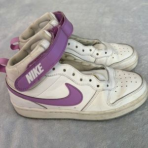 Preloved Nikes all offers welcome no shoe laces